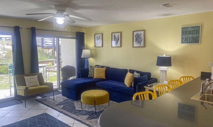 Fort Walton Beach Condominio | Gorgeous beachfront condo, shared pool and beach access