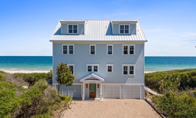 Plantation Casa | Gorgeous Beachfront Home, Private Boardwalk, Amazing Views, SGI Plantation