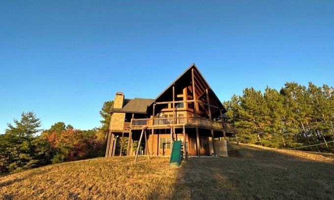 Copperhill Cabina | Gorgeous Cabin Private Retreat on 15 acres