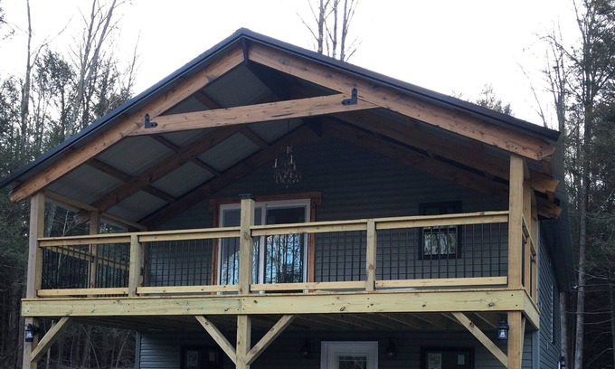 Wellsboro Cabina | Gorgeous cabin set in the mountains of PA with hot tub(pets welcome)