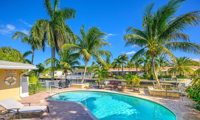 Cypress Lakes Casa | Gorgeous Canal Home w/ Heated Private Pool and Dock - Near Beach