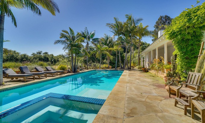 Carpinteria Cabaña | Gorgeous Carpinteria Home: Pool, Spa, Fireplaces!