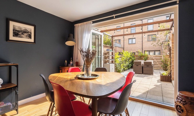 Gifford Casa | Gorgeous central 3 bed house - free parking & garden (15 min walk to Royal Mile)