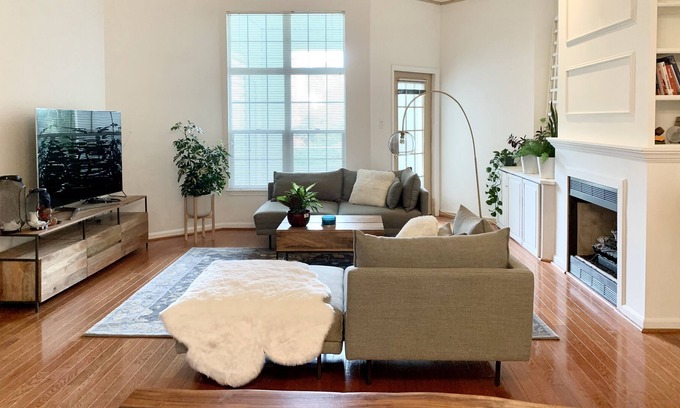 Town Center Condominio | Gorgeous condo in desirable Columbia Town Center