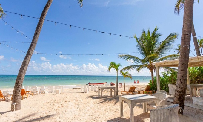 El Cortecito Villa | Luxurious Condo Steps From the Beach B2 Los Corales