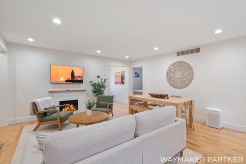 South Haven Casa | Gorgeous Cottage Steps from Beach, Hot Tub, Arcade, Coffee Bars