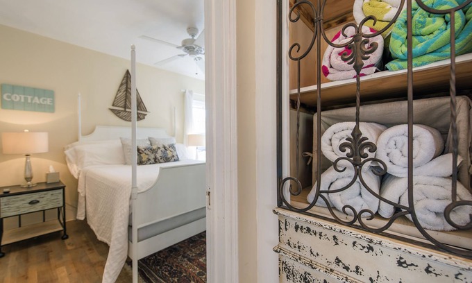 Mission Beach Cabaña | Remodelado Beachy Cottage w / AC ... El lugar perfecto para estar en la playa.