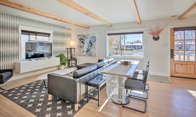 Barths Casa | Gorgeous Denver Cottage < 1 Mi to Sloans Lake