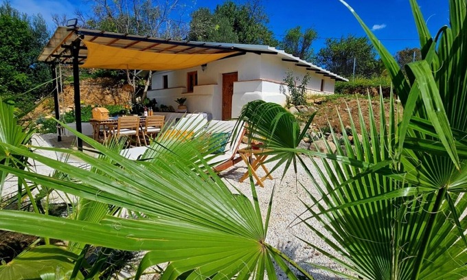 Alora Cabaña | Gorgeous detached casita near Caminto del Rey with mountain views and a pool