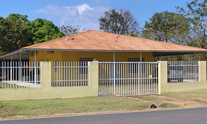Pajonal Casa | Preciosa casa ejecutiva de tres dormitorios ¡ESPECIALES AHORA POR TEMPORADA ALTA MENSUAL!