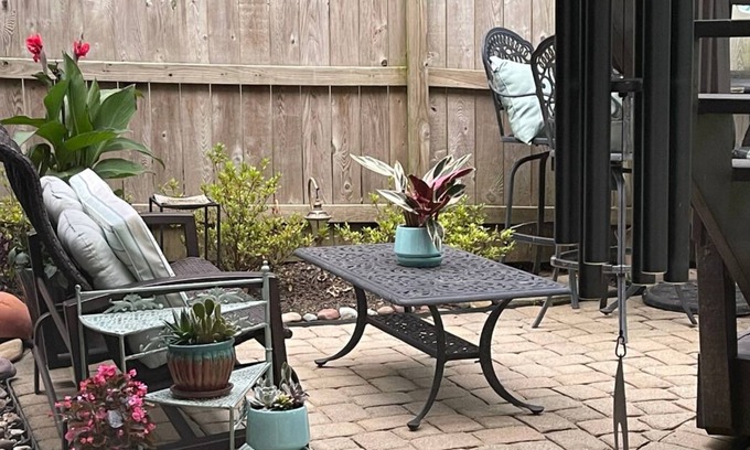 Hyde Park Apartamento | Gorgeous Garden Apartment in Hyde Park, halfway point from CVG and Kings Island