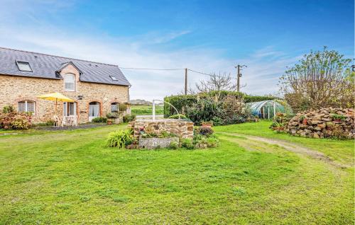 Saint-Meloir-des-Ondes Casa | Gorgeous Home In Saint-Méloir-Des-Ondes