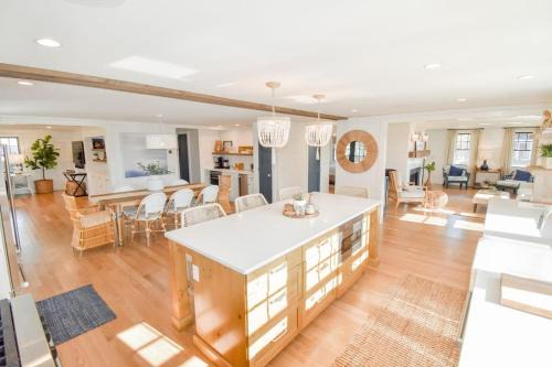 Harwich Port Casa | Gorgeous Home 2 Min Walk to Beach