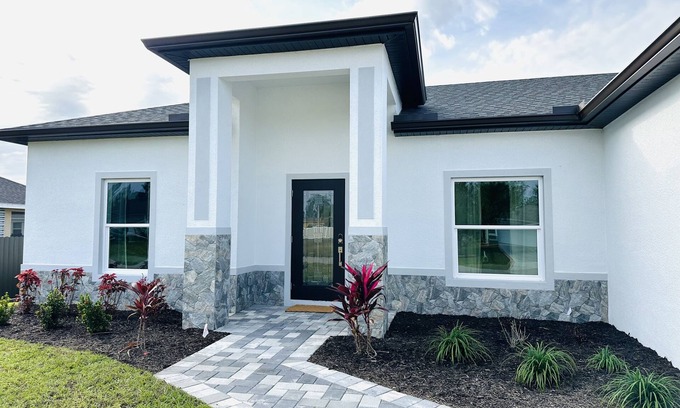 Jacarandas Casa | Gorgeous home in Cape Coral