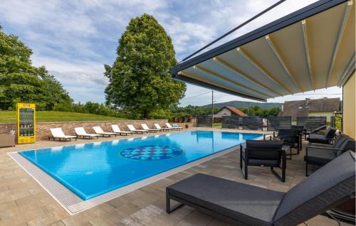 Slunj Casa | Gorgeous Home In Slunj With Kitchen
