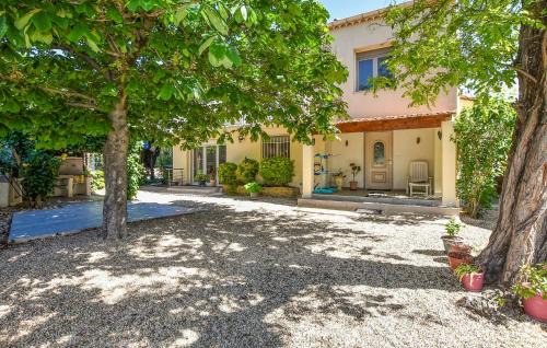Sorgues Casa | Gorgeous Home In Sorgues With Wifi