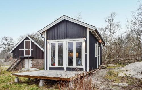 Bredavik Casa | Gorgeous Home In Sturkö With Kitchen