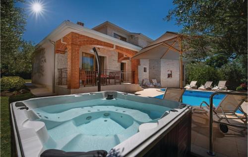 Tar-Vabriga Casa | Gorgeous Home In Tar With Wifi