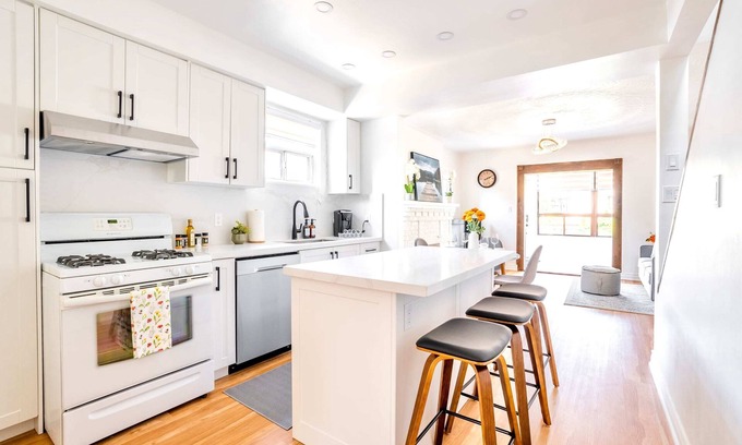 Oakwood Village Casa | Gorgeous Home in the Heart of St. Clair West!