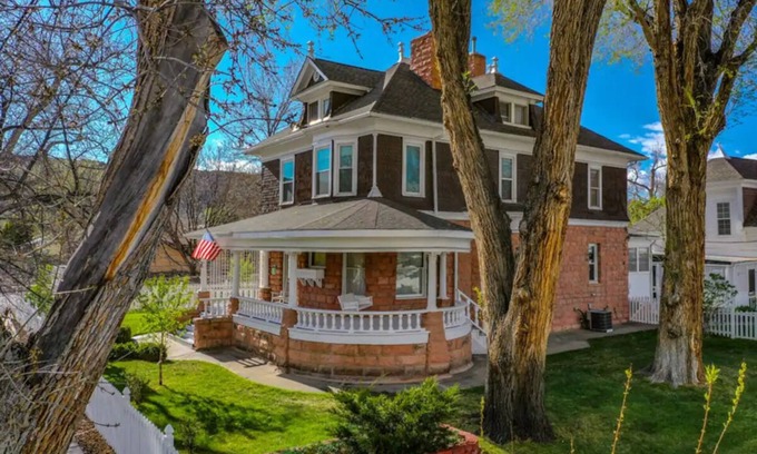 Canon City Casa | Gorgeous Home in the heart of the Royal Gorge Region