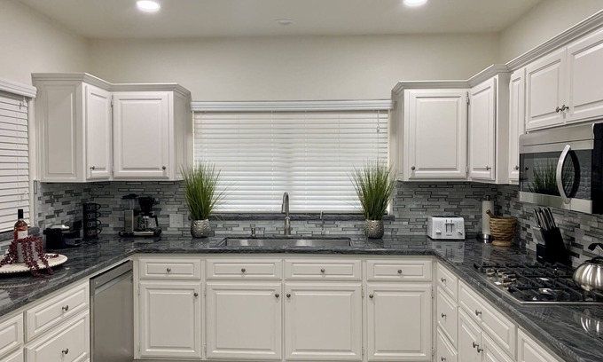 Coarsegold Casa | Gorgeous home near Bass Lake with RV/boat parking