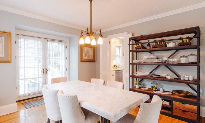 Lynnhurst Casa | Gorgeous Home - Walk to Lake, Restaurants, Shops, Trails!