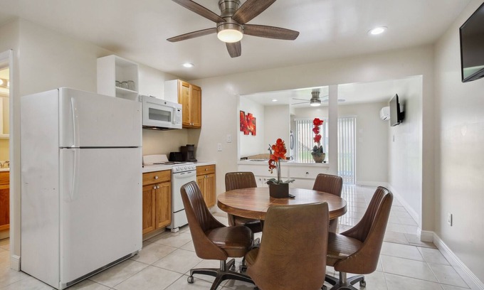 Little Woods Casa | Gorgeous Immaculate gated Apartment in NOLA