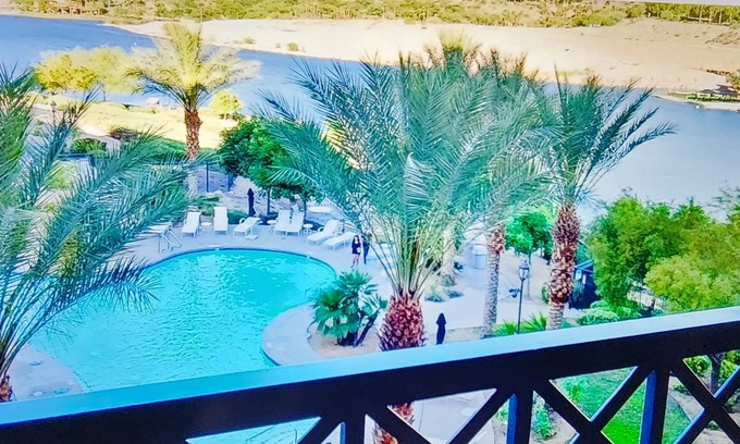 Lake Las Vegas Apartamento | Gorgeous Lake Las Vegas Apartment