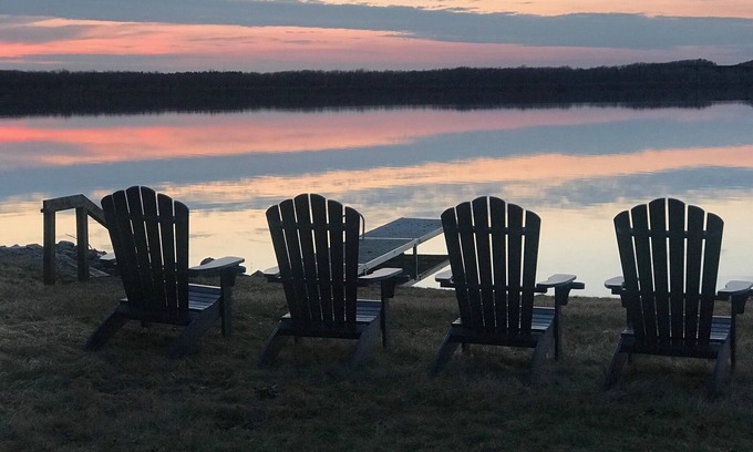 Arcadia Cabaña | Gorgeous Lakefront House, AC, Private Dock, Kayaks, Canoe, Paddleboards