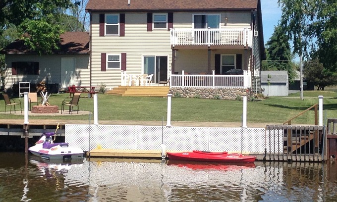 Au Gres Casa | Casa de vacaciones de lujo para deportes acuáticos, compras, pesca, caza y senderismo.