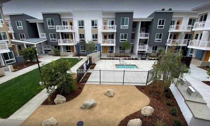 College Park Apartamento | Gorgeous Luxury Apartment 5 minute drive to the Beach