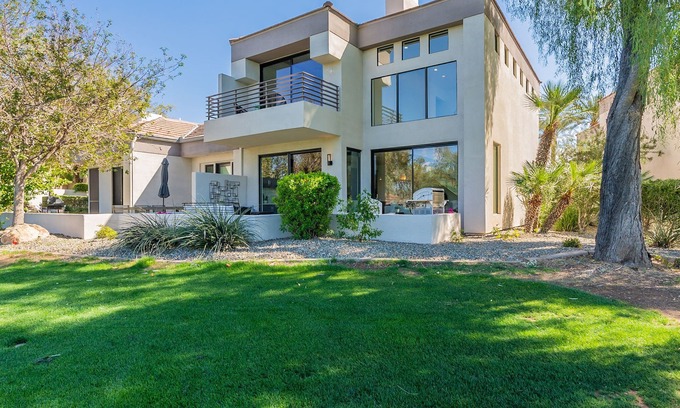 South Scottsdale Casa | Gorgeous Luxury Home on 2nd Hole Gainey Ranch Golf Course! Pools, PickleBall,Gym