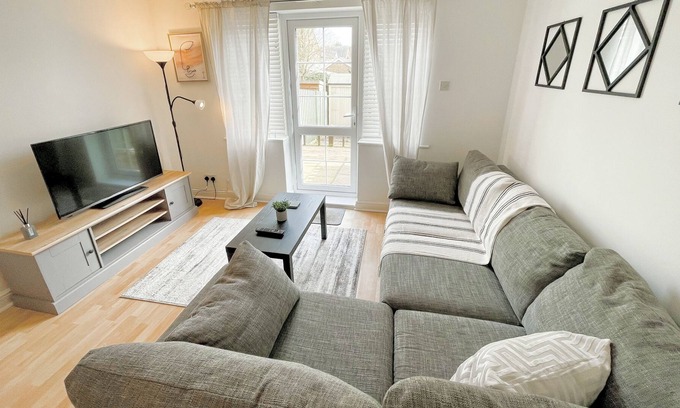 Maidstone Casa | Gorgeous modern 4-bed w/garden