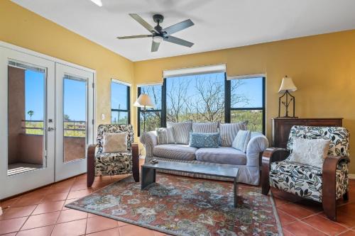 Tucson Casa | Gorgeous Mountain and City Views, Pools, and Hot Tubs