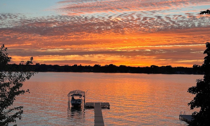 Twin Lakes Casa | Gorgeous, new construction, 7 bedroom house on Lake Elizabeth!