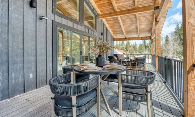 McCall Casa | Gorgeous New Home w/ Hot Tub & Sauna w/ Great Access to McCall's Offerings!
