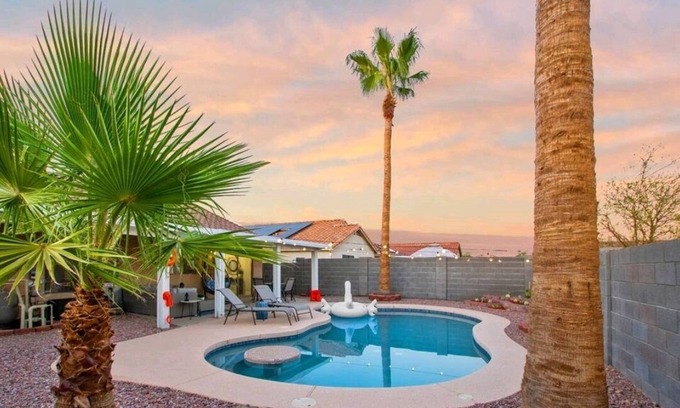 East Mesa Casa | GORGEOUS OASIS! 3BR 2 BA Full House W/ Heated Pool
