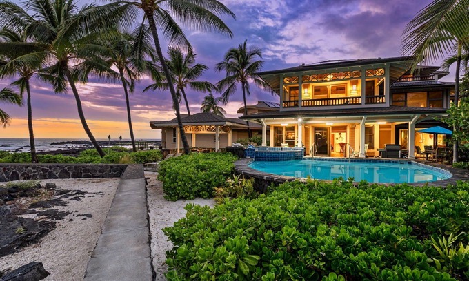 Kailua-Kona Casa | Precioso frente al mar | Comunidad cerrada | Caminar a la ciudad | A partir de $ 999 / noche