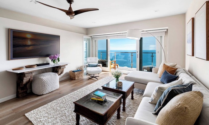 Pacific Palisades Condominio | Gorgeous Ocean Views - Santa Monica Adjacent - 2BR