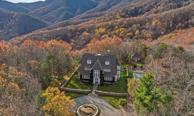 Boone Casa | Ridgeview Manor - Boone / Blowing Rock - 12acres / 9500 SF Ultimate Luxury Estate