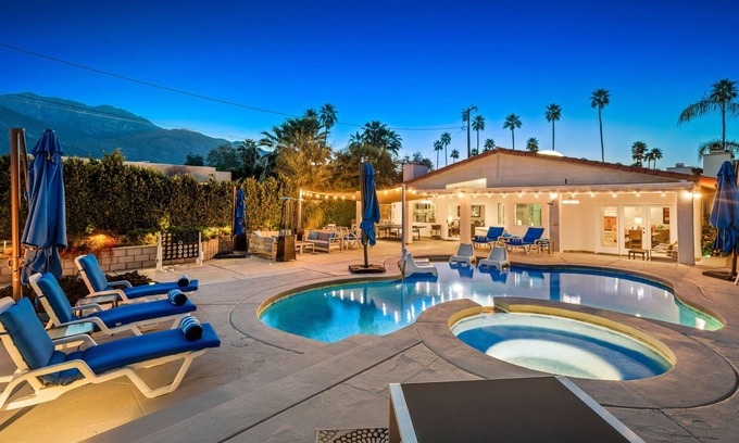 Araby Commons Casa | Gorgeous Spacious Villa in Palm Springs, sitting on half an acre!