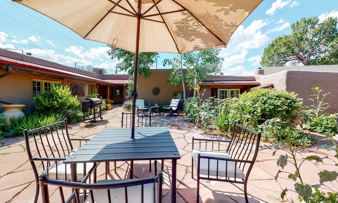 Taos Casa | Gorgeous Suite - Full Kitchen, Jetted Tub, Fireplaces - Walk to Dining, Dogs OK