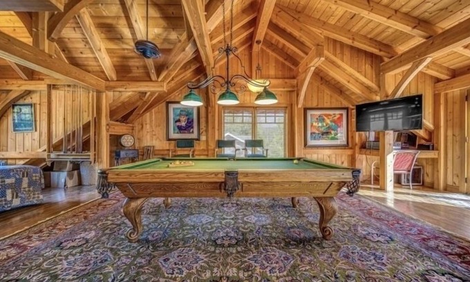Westwood Casa | Gorgeous timber frame, 2 master suite home overlooking Lake Almanor