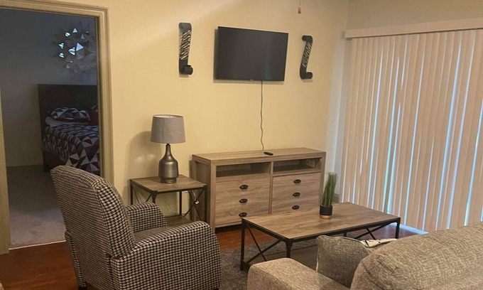 Hattiesburg Apartamento | Gorgeous Unit in Hattiesburg - Very Close to I-59