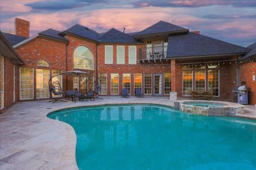 Mesquite Casa | Gorgeous Vacation Home w Private Pool