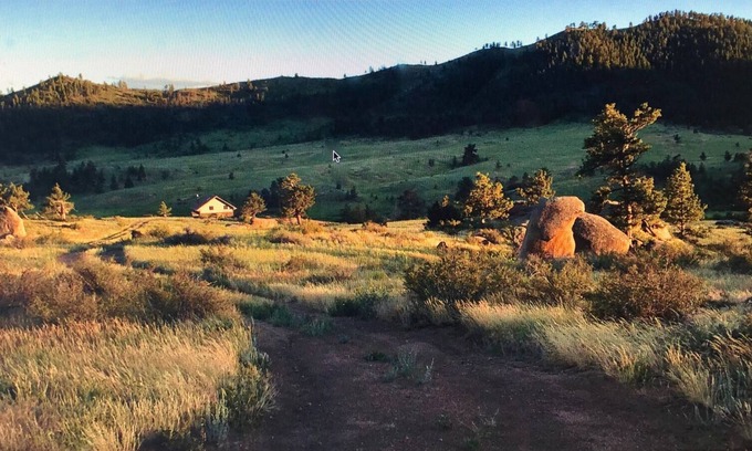 Livermore Cabina | Gorgeous Views, Great Outdoors for Romance, Families and Beloved Pets