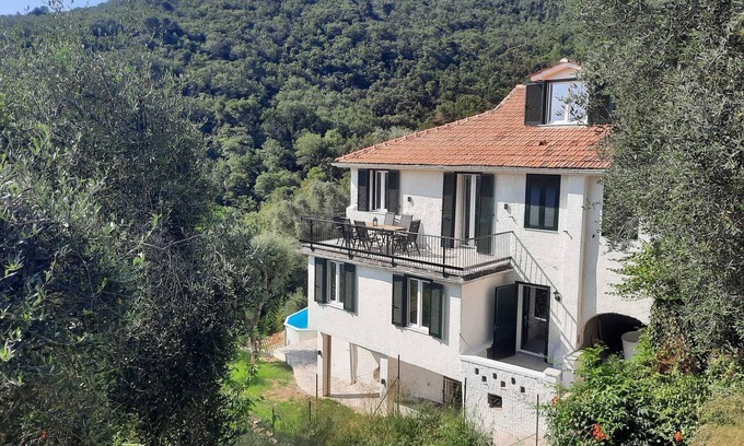 Andora Villa | Gorgeous villa in Liguria Andora 10 minutes from the beaches