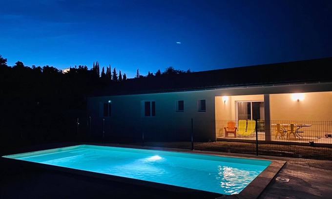Lagorce Villa | Gorges de l'Ardèche New villa with swimming pool 8/9 people