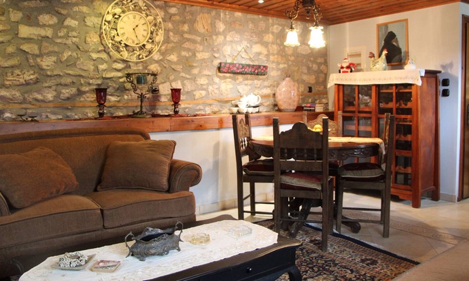 Karpenisi Casa | Gorianades Traditional House with mountain views