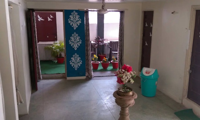 Gorakhpur Hotel | Goroomgo International Guest Gorakhpur